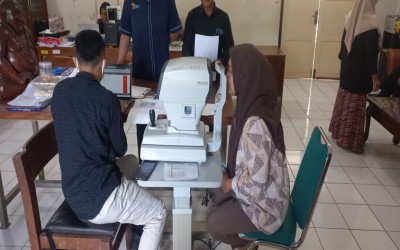 SMK NEGERI 1 BLORA : BHINA GOES TO SCHOOL