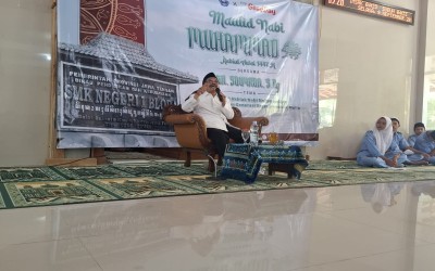 SMKN 1 BLORA : GELAR KAJIAN AKBAR PERINGATAN MAULID NABI MUHAMMAD SAW