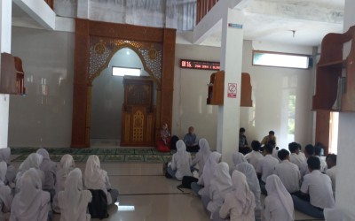 SMK NEGERI 1 BLORA : STTR CEPU SOSIALISASIKAN PROGRAM KULIAH DI SMK N 1 BLORA