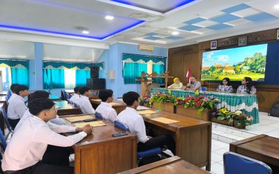 REKRUTMEN PT HARTONO ISTANA TEKNOLOGI DI SMK NEGERI 1 BLORA BERLANGSUNG ANTUSIAS